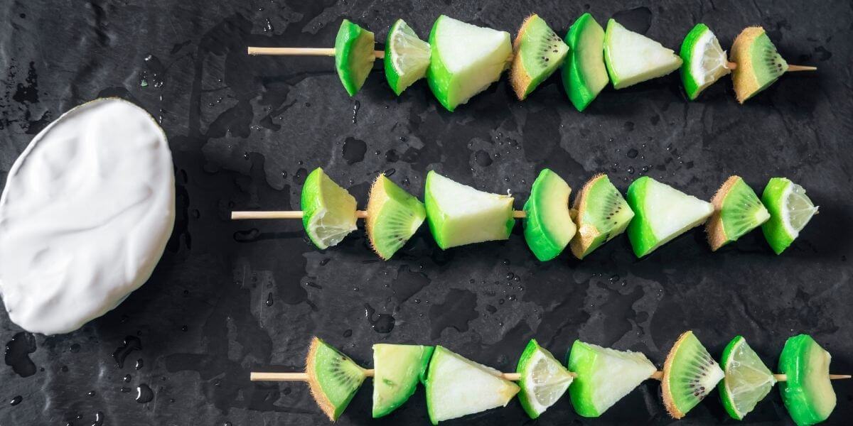 green fruits snack skewer is perfect for st patrick's day healthy snacks